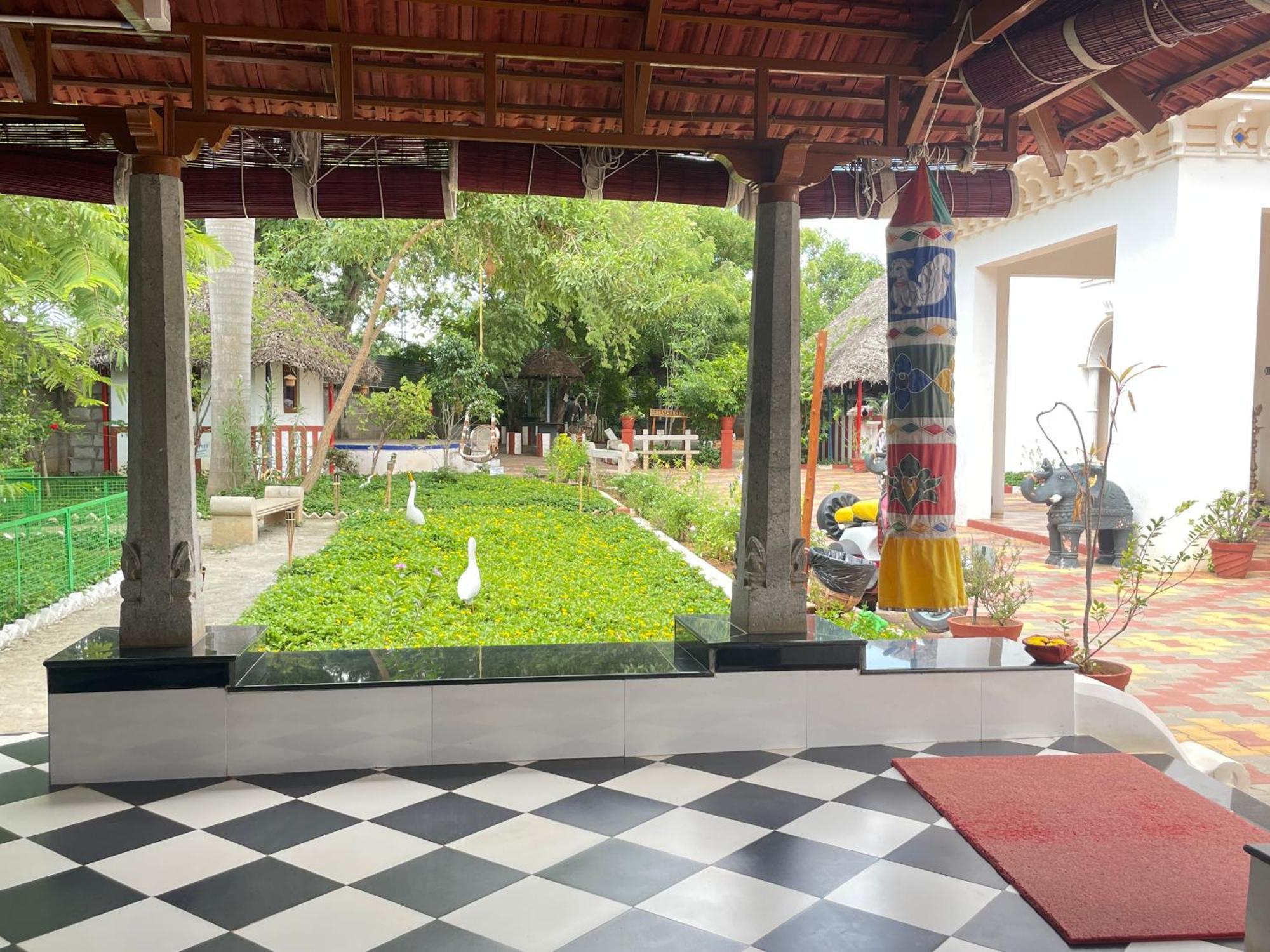 Chola Heritage Resort Karaikkudi Exterior photo